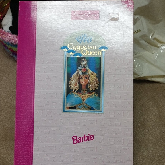 Barbie .. Egyptian Queen Barbie - Picture 3 of 3